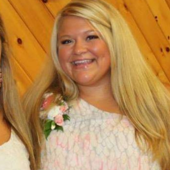 Meet your Posher, Shawna - Picture 1 of 1